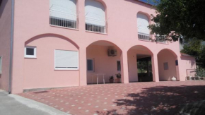 Studio Apartmani Ravlić